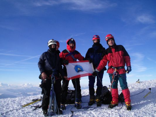 Img 1227566532 600